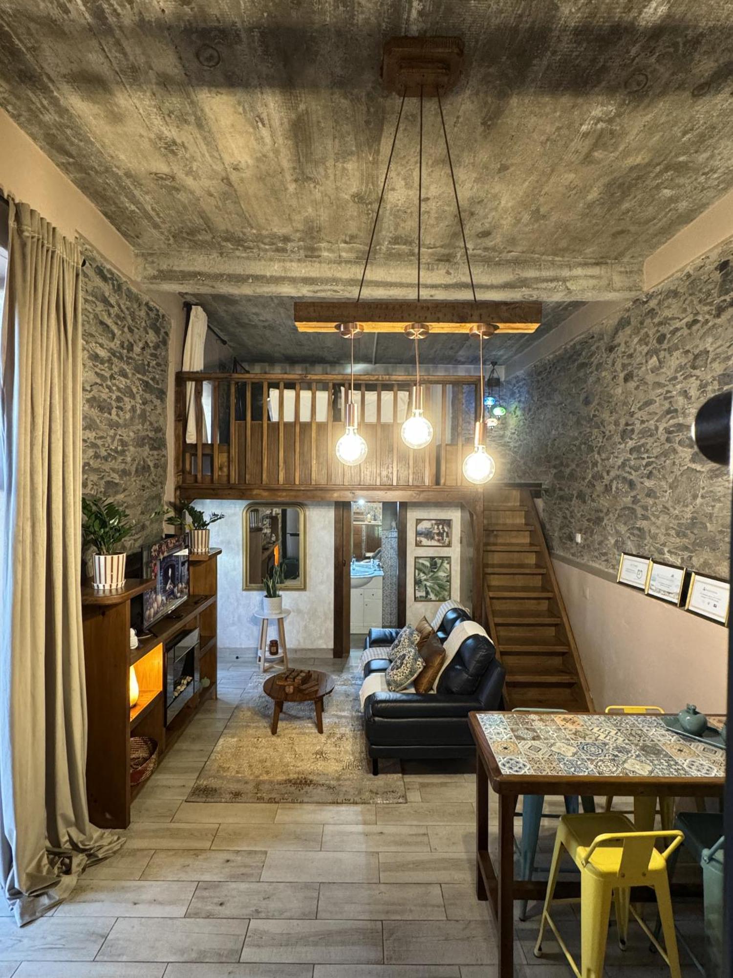 ポンタ・ド・パールゴ Victoria Tiny Stone Houseヴィラ エクステリア 写真