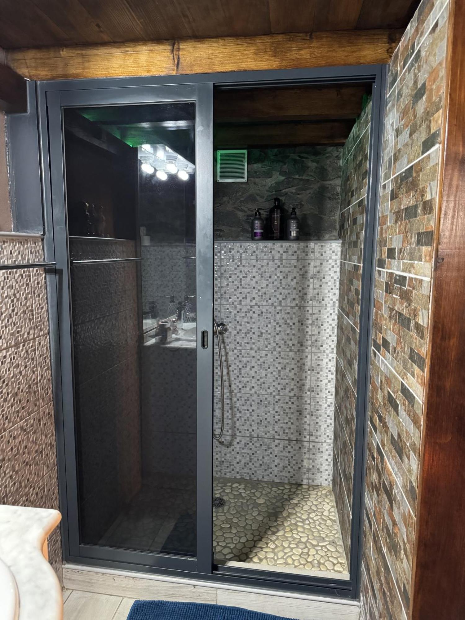 ポンタ・ド・パールゴ Victoria Tiny Stone Houseヴィラ エクステリア 写真