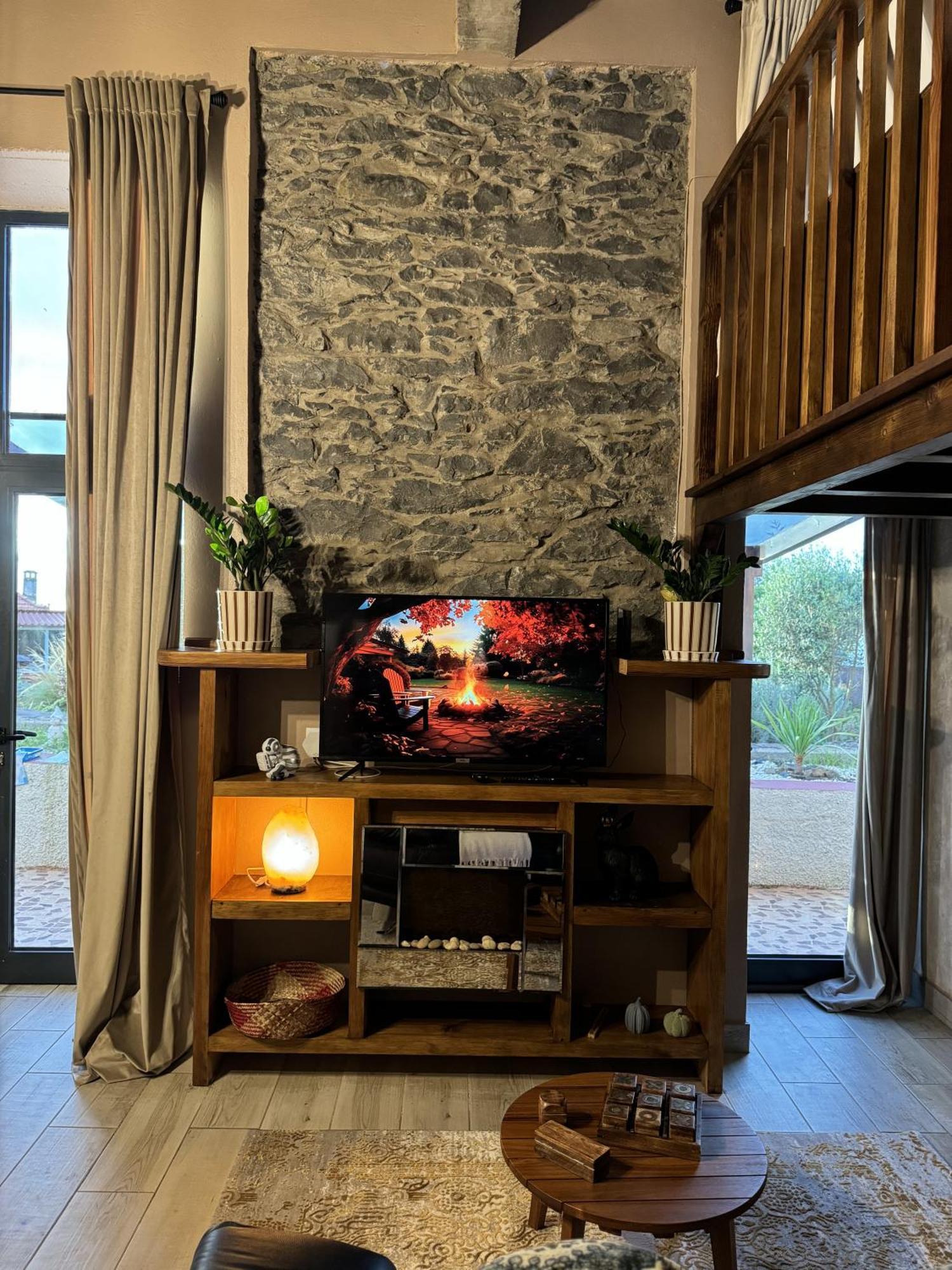 ポンタ・ド・パールゴ Victoria Tiny Stone Houseヴィラ エクステリア 写真